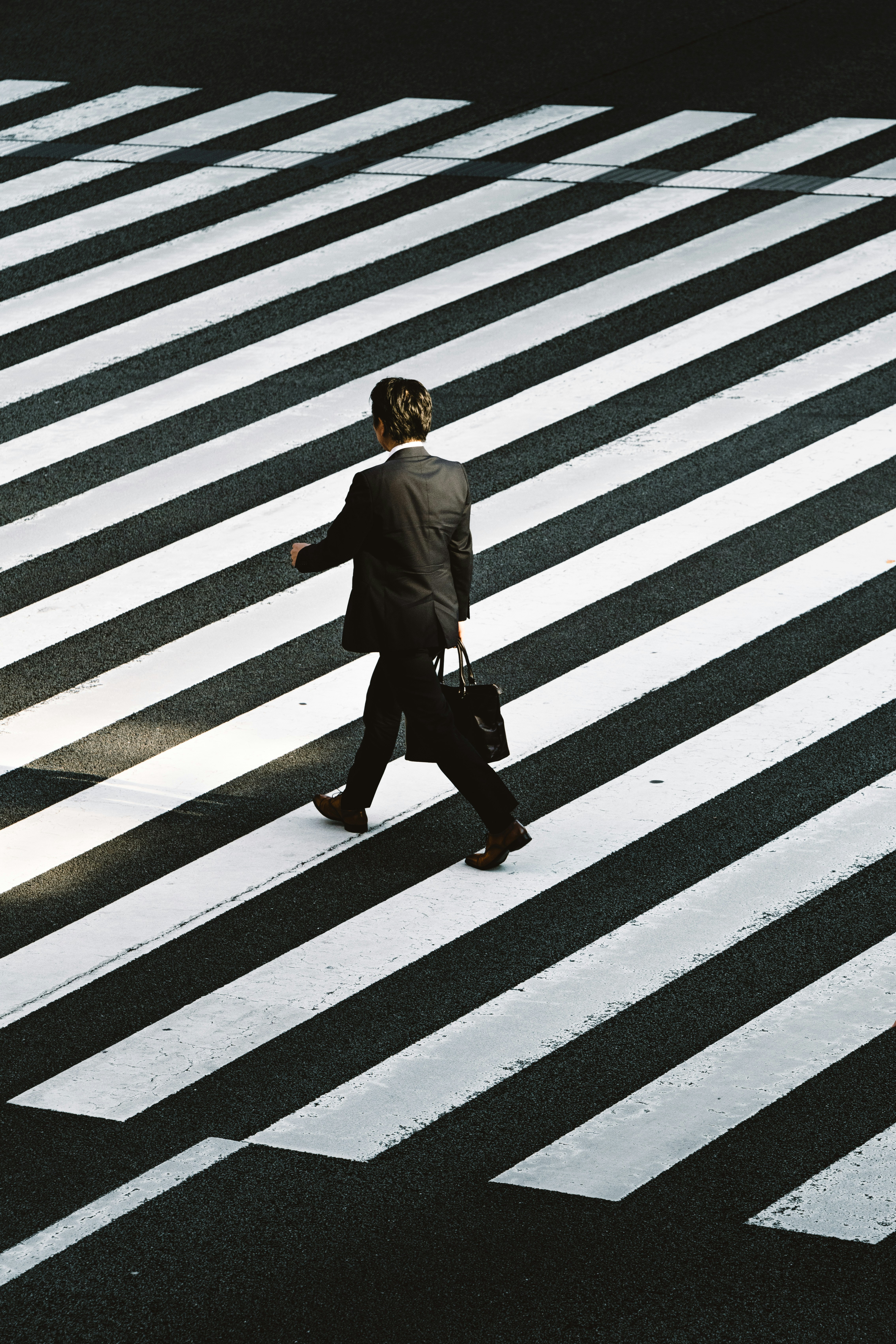 Foto di Ryoji Iwata su Unsplash