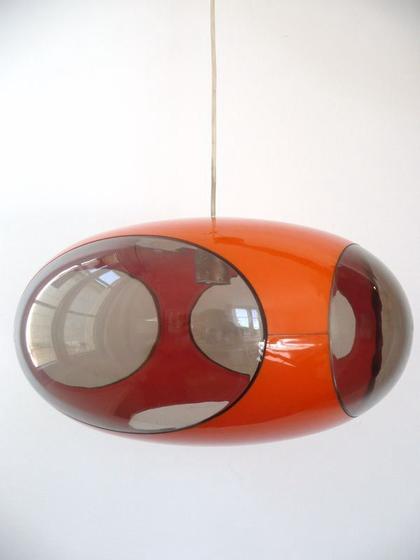 1970s Luigi Colani-designed space age UFO lights up